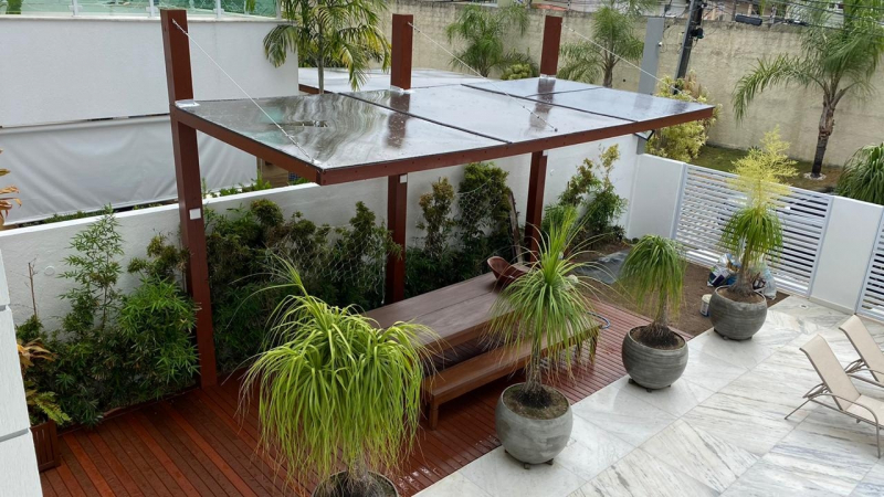 Venda de Telhado de Madeira com Vidro Jardim Talismã - Telhado com Madeira a Vista